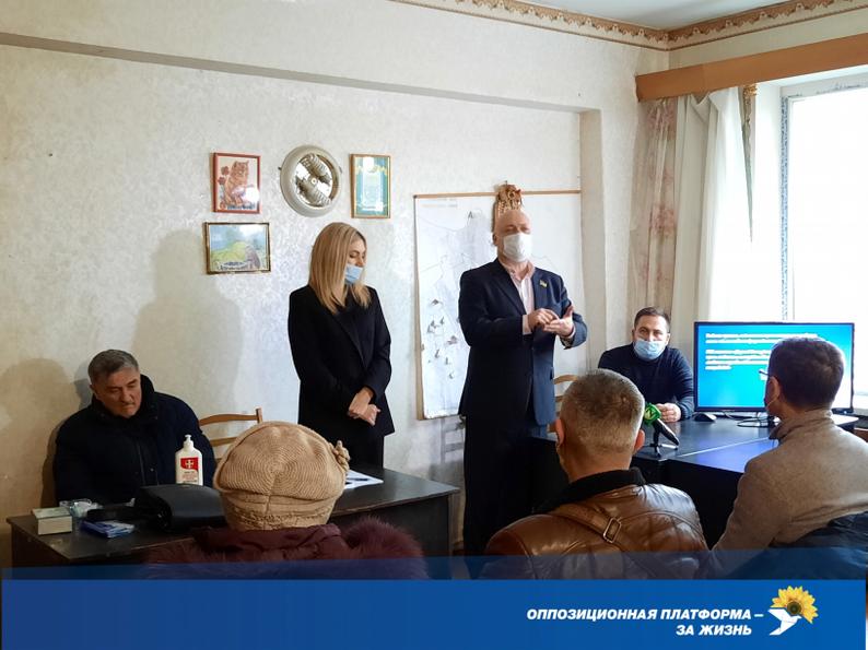 ЗВІТ - 2021: Що робила «Опозиційна платформа — За життя» та «Партія Шарія»