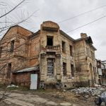 Пам’ятку архітектури вже ніхто не орендує: яка доля чекає дореволюційний будинок “Пошта”?