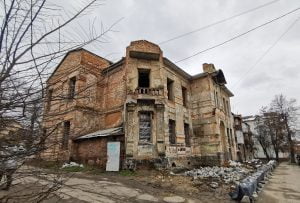 Пам’ятку архітектури вже ніхто не орендує: яка доля чекає дореволюційний будинок “Пошта”?